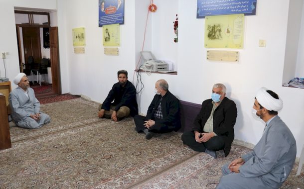 بازدید فرماندار قم از خانه تاریخی امام خمینی(ره)