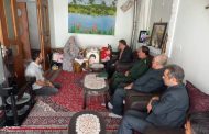 دیدار مدیرکل و مسئولین میراث‌فرهنگی قم با خانواده شهدا