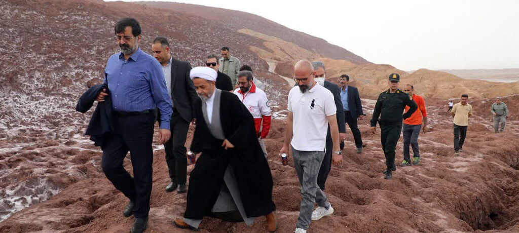 گزارش تصویری: بازدید استاندار قم از گنبد نمکی